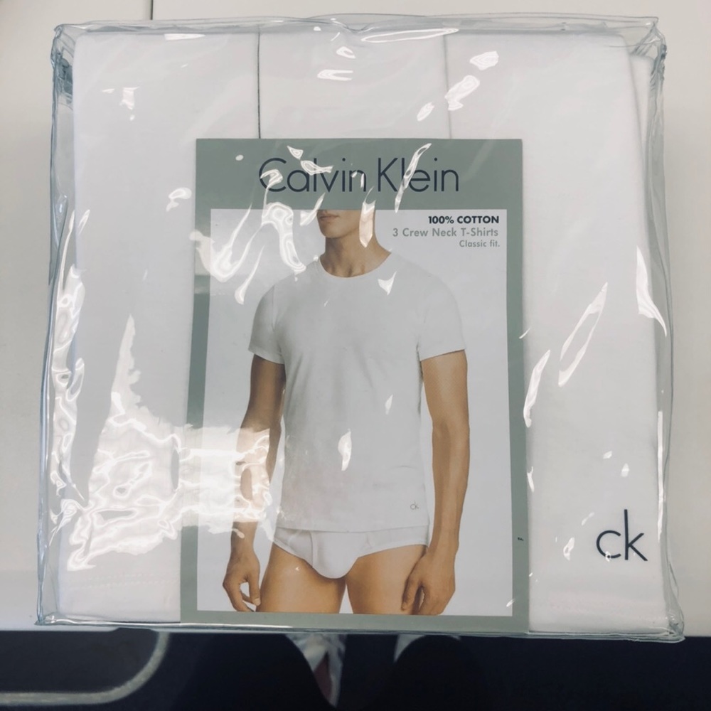Calvin Klein 100% cotton crew neck t-shirts